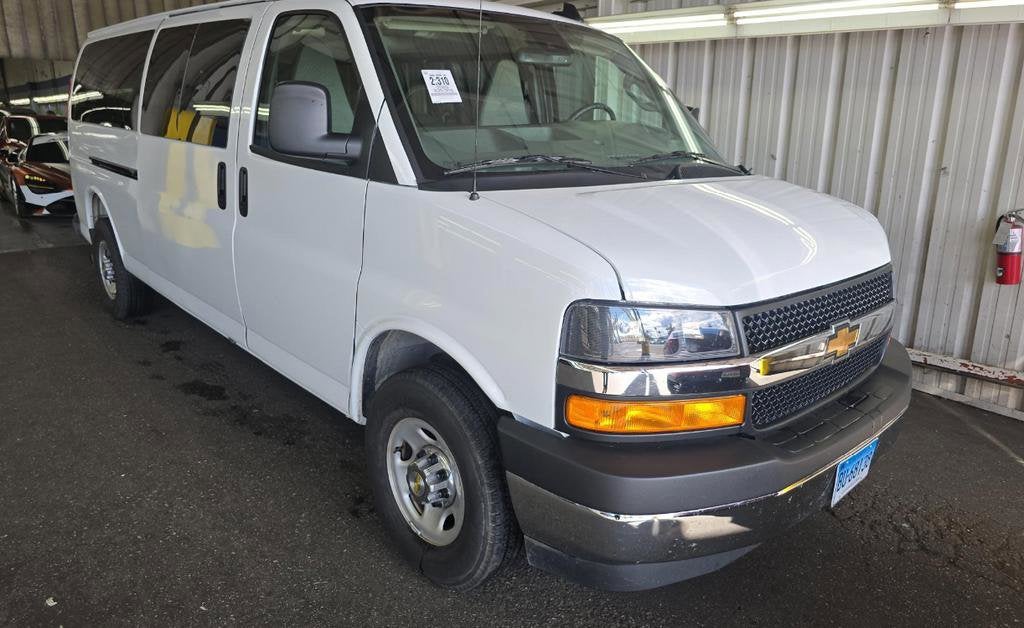 chevrolet express passenger 2025 1GAZGPFP3S1205852 image chevrolet express passenger 2025 1GAZGPFP3S1205852 image
